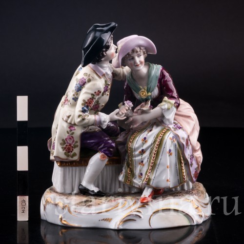 Статуэтка из фарфора Пара с птичкой, Muller & Co, Германия, перв. пол. 20 в.