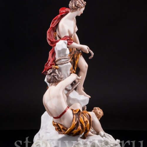 Старинная фарфоровая композиция Ловля Тритонов, Capodimonte, Италия, 19 в.