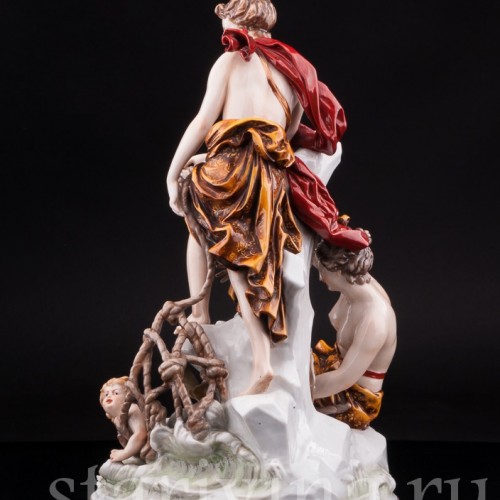 Старинная фарфоровая композиция Ловля Тритонов, Capodimonte, Италия, 19 в.