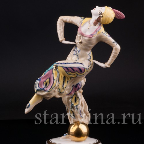 Танцовщица с шаром, Hutschenreuther, Германия, 1926-30 гг.