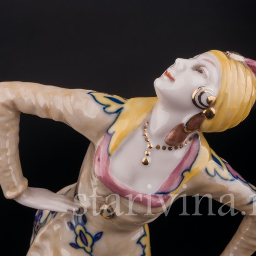 Танцовщица с шаром, Hutschenreuther, Германия, 1926-30 гг.