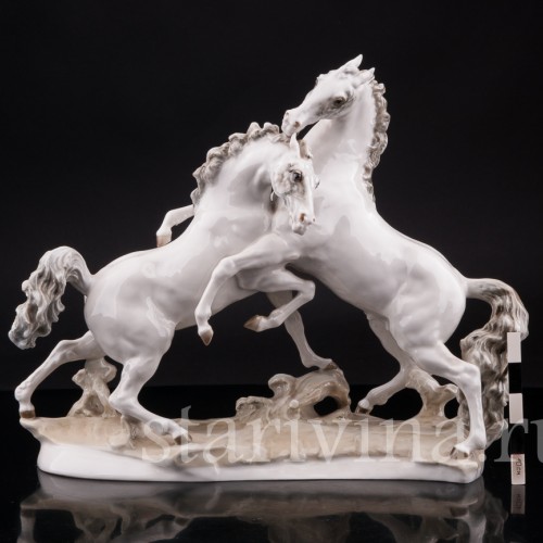 Фигурка из фарфора Играющие лошади, Hutschenreuther, Германия, 1937-40 гг.