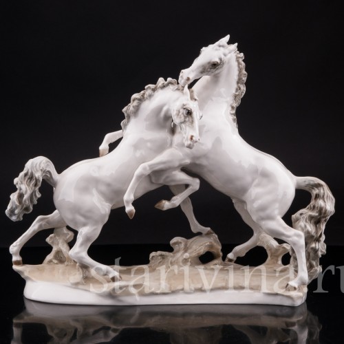 Фигурка из фарфора Играющие лошади, Hutschenreuther, Германия, 1937-40 гг.
