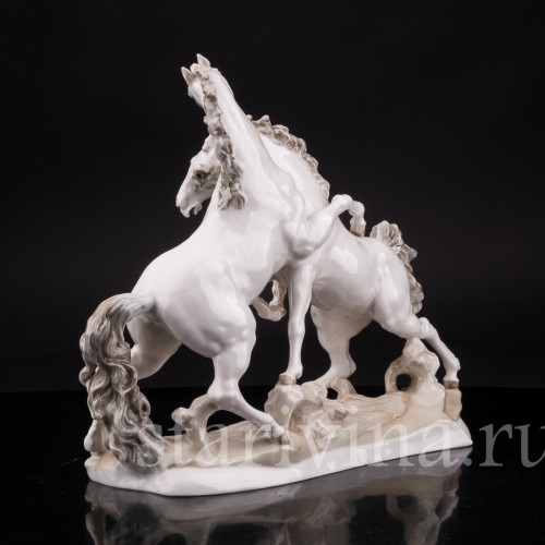 Фигурка из фарфора Играющие лошади, Hutschenreuther, Германия, 1937-40 гг.