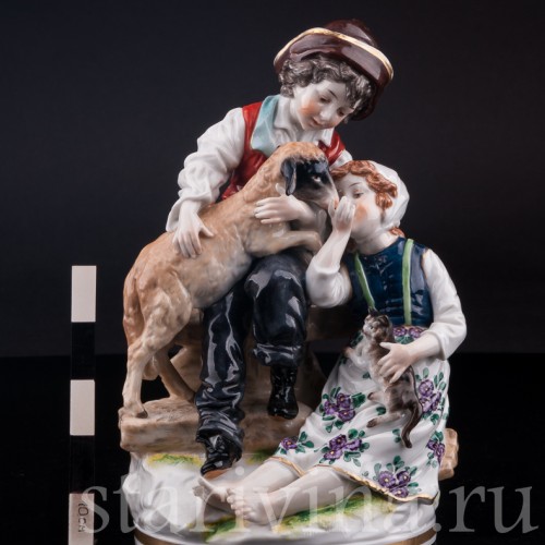 Статуэтка из фарфора Дети с овечкой и котом, Ernst Bohne Sohne, Германия, кон. 19 - нач. 20 вв.