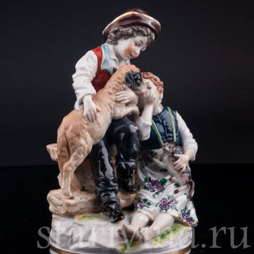 Статуэтка из фарфора Дети с овечкой и котом, Ernst Bohne Sohne, Германия, кон. 19 - нач. 20 вв.