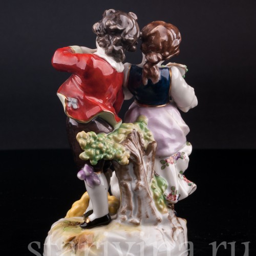 Статуэтка из фарфора Пара с гусями, Volkstedt, Германия, до 1936 г.