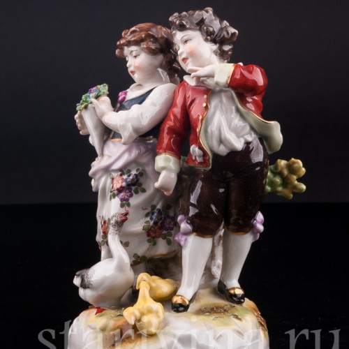 Статуэтка из фарфора Пара с гусями, Volkstedt, Германия, до 1936 г.