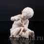 Статуэтка из фарфора Девочка, поящая куклу, E. A. Muller, Германия, кон. 19 - нач. 20 вв.