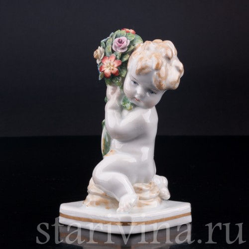 Фигурка из фарфора Малыш с букетом цветов, Karl Ens, Германия, 1920-30 гг.