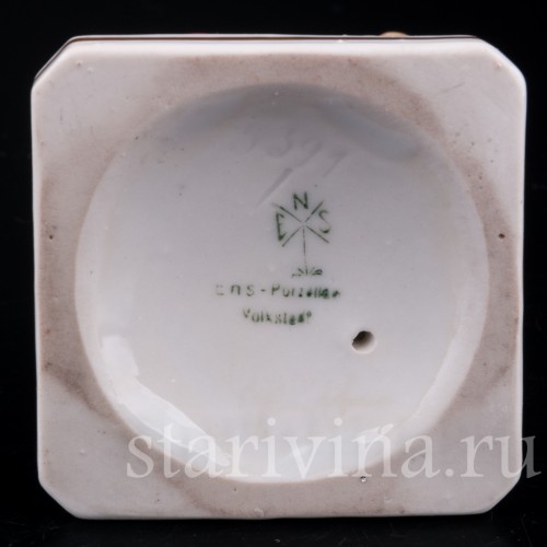 Фигурка из фарфора Малыш с букетом цветов, Karl Ens, Германия, 1920-30 гг.