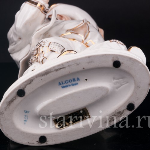 Статуэтка из фарфора Выпивоха с кувшином, Algora, Испания, вт. пол. 20 в.