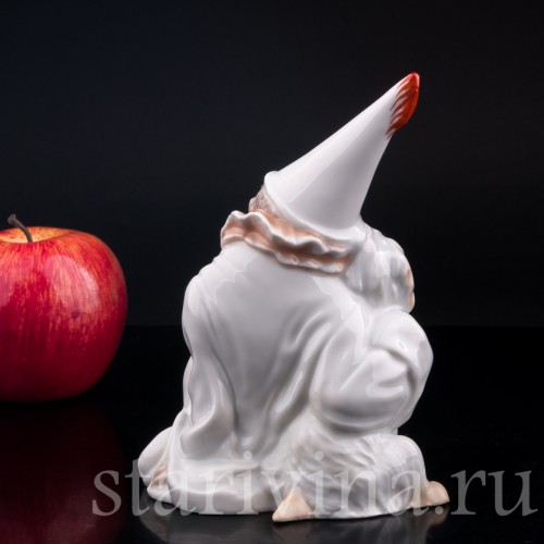 Фигурка девушки из фарфора Пьеретта с пуделем, Rosenthal, Германия, 1919-35 гг.