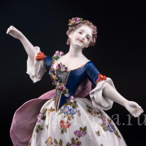 Статуэтка балерины из фарфора Танцовщица Камарго, Volkstedt, Германия, до 1935 г.