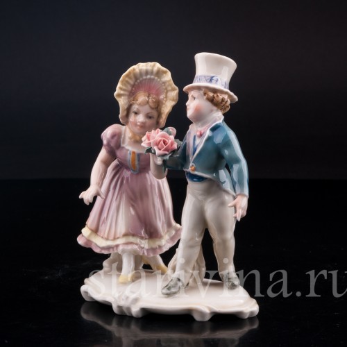 Фарфорвая статуэтка Дети с букетом цветов, Karl Ens, Германия, 1920-30 гг.