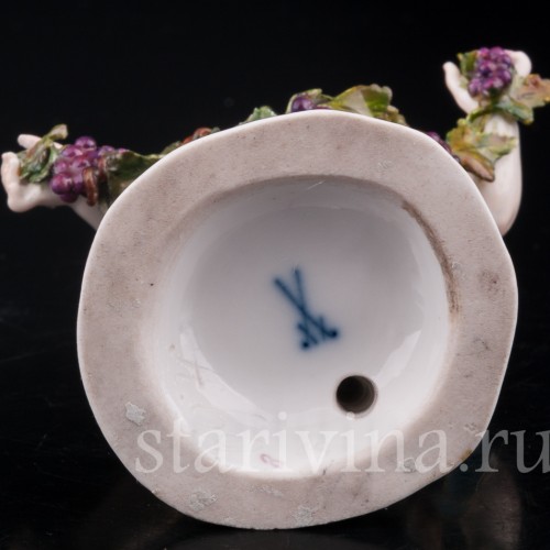 Малыш с виноградом, аллегория осени, Meissen, Германия, кон. 19 - нач. 20 вв.
