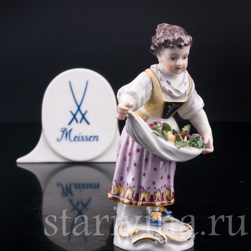 Статуэтка из фарфора Девочка с цветами в подоле, Meissen, Германия, кон. 19 - нач. 20 вв.