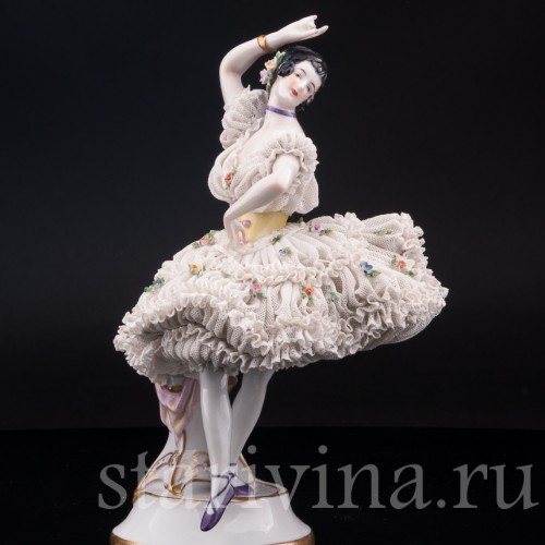 Фарфорвая статуэтка Танцующая девушка, кружевная, Volkstedt, Германия, до 1935 г.