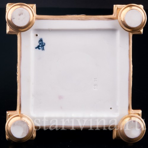 Фигурка музыканта из фарфора Валторнист, Richard Eckert & Co, Германия, кон. 19 в.