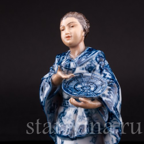 Фигурка из фарфора Китаянка с шаром, Volkstedt, Германия, кон. 19 в.