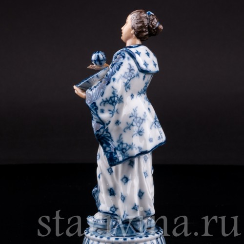 Фигурка из фарфора Китаянка с шаром, Volkstedt, Германия, кон. 19 в.