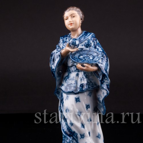 Фигурка из фарфора Китаянка с шаром, Volkstedt, Германия, кон. 19 в.