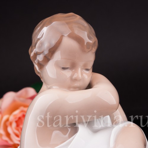 Статуэтка из фарфора девочки Бутон розы, Royal Copenhagen, Дания, 1969-74 гг.