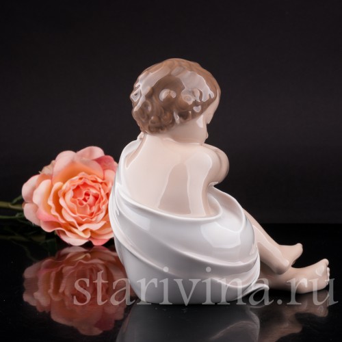 Статуэтка из фарфора девочки Бутон розы, Royal Copenhagen, Дания, 1969-74 гг.