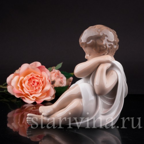 Статуэтка из фарфора девочки Бутон розы, Royal Copenhagen, Дания, 1969-74 гг.