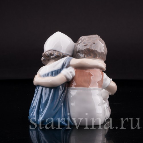 Фигурка из фарфора Малыши, читающие книжку, Bing & Grondahl, Дания, 1952-58 гг.