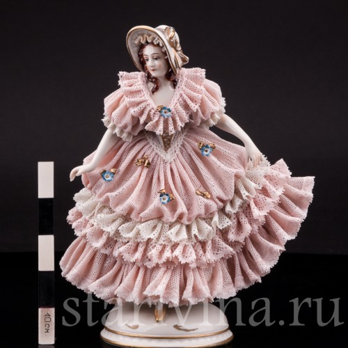 Девушка в капоре, кружевная, Ackermann & Fritze, Германия