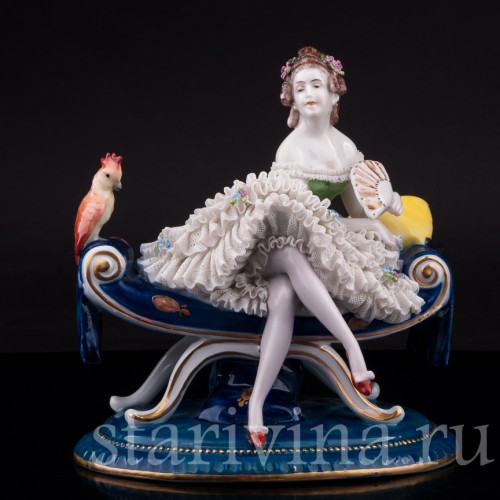 Девушка с попугаем, кружевная, E. A. Muller, Германия