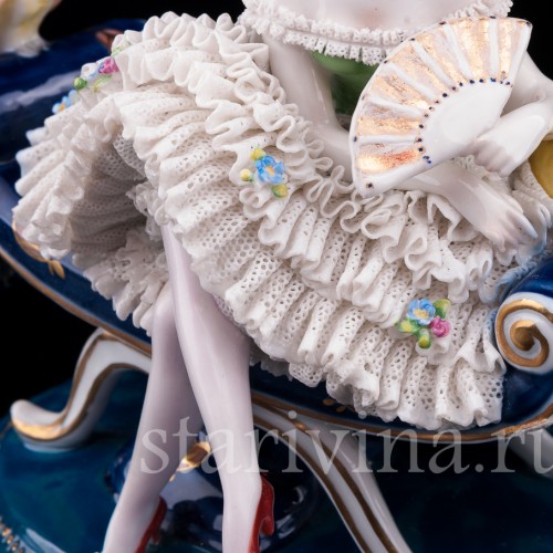 Девушка с попугаем, кружевная, E. A. Muller, Германия