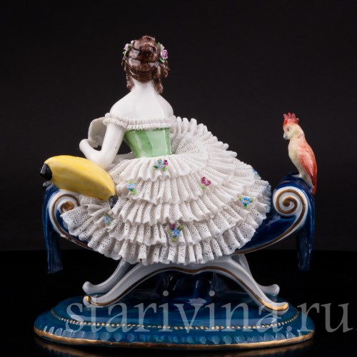 Девушка с попугаем, кружевная, E. A. Muller, Германия