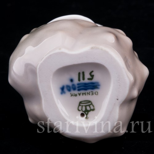 Фигурка из фарфора Мышь на каштане, Royal Copenhagen, Дания, 1956 г.