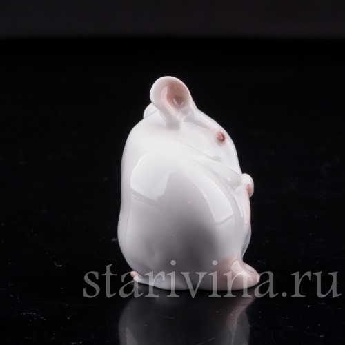 Фарфоровая фигурка Мышь, держащая хвост, Bing & Grondahl, Дания, вт. пол. 20 в.