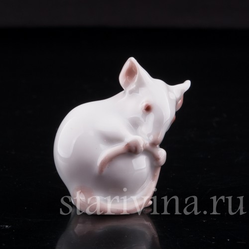 Фарфоровая фигурка Мышь, держащая хвост, Bing & Grondahl, Дания, вт. пол. 20 в.