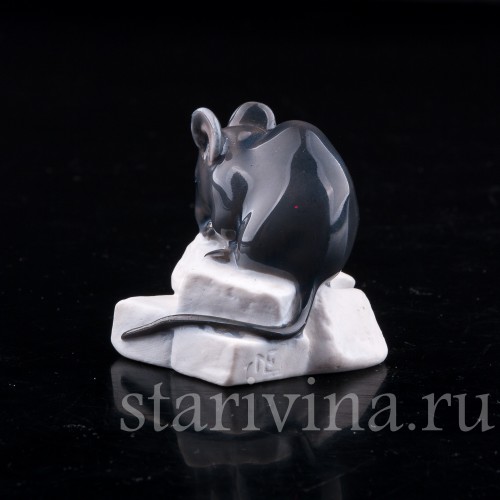 Фигурка из фарфора Мышь на сахаре, Royal Copenhagen, Дания, 1969-74 гг.