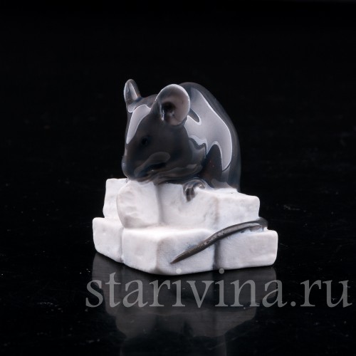 Фигурка из фарфора Мышь на сахаре, Royal Copenhagen, Дания, 1969-74 гг.