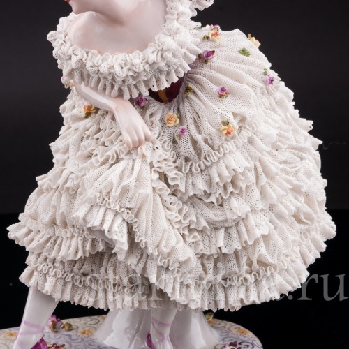 Фарвая статуэтка Артур Сен-Леон и Мари Ги-Стефан в балете Дух Долины, Volkstedt, до 1935 г.