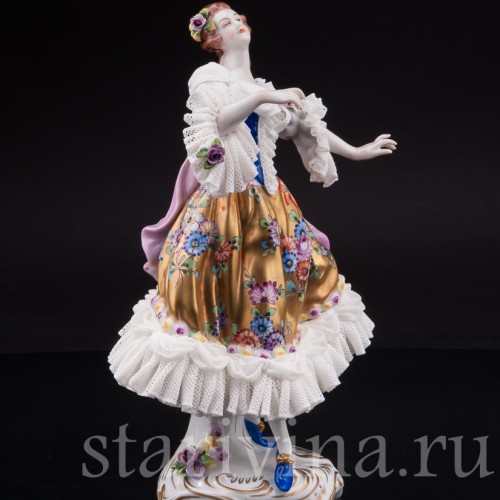 Статуэтка из кружевного фарфора Танцующая девушка, Volkstedt, Германия, после 1935 г.