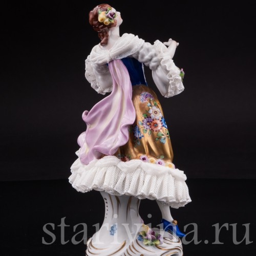 Статуэтка из кружевного фарфора Танцующая девушка, Volkstedt, Германия, после 1935 г.