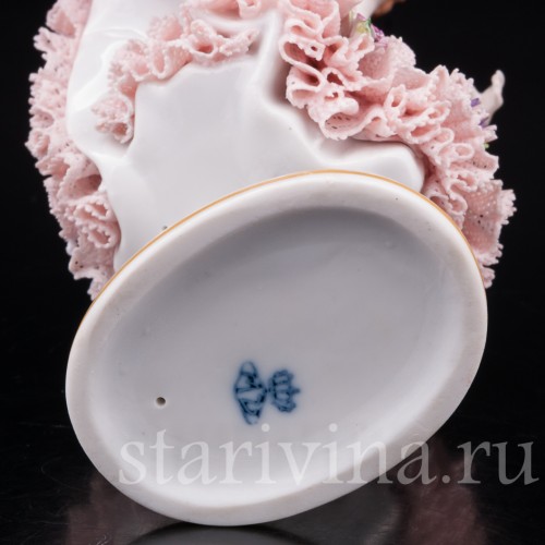Фигурка из кружевного фарфора Танцующая девушка, Muller & Co, Германия, нач. 20 в.