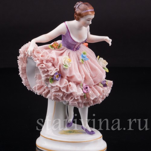 Фигурка из кружевного фарфора Танцующая девушка, Muller & Co, Германия, нач. 20 в.