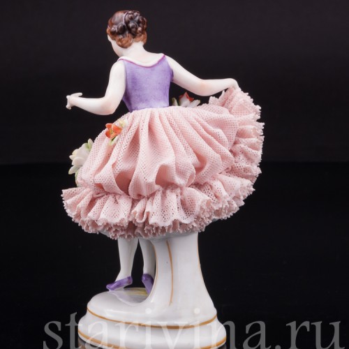 Фигурка из кружевного фарфора Танцующая девушка, Muller & Co, Германия, нач. 20 в.