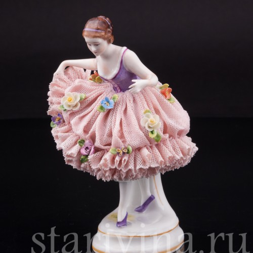 Фигурка из кружевного фарфора Танцующая девушка, Muller & Co, Германия, нач. 20 в.