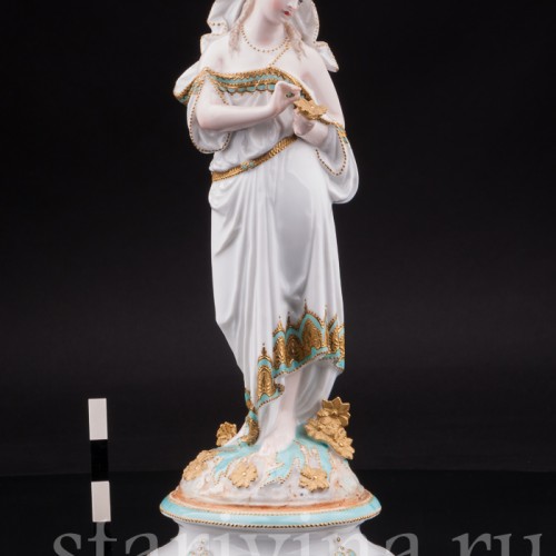 Фарфоровая статуэтка Аллегория весны, Limoges, Франция, 1872-81 гг.