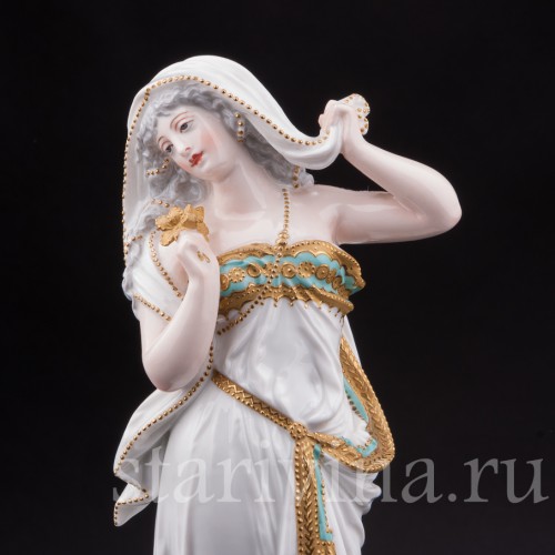 Антикварная фарфоровая статуэтка Аллегория зимы, Limoges, Франция, 1872-81 гг.