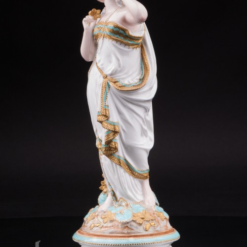 Антикварная фарфоровая статуэтка Аллегория зимы, Limoges, Франция, 1872-81 гг.