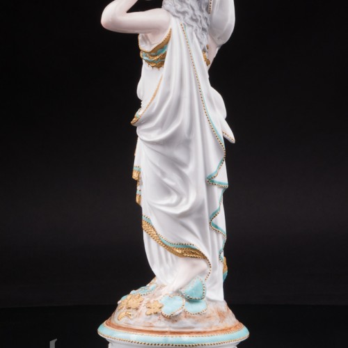 Антикварная фарфоровая статуэтка Аллегория зимы, Limoges, Франция, 1872-81 гг.